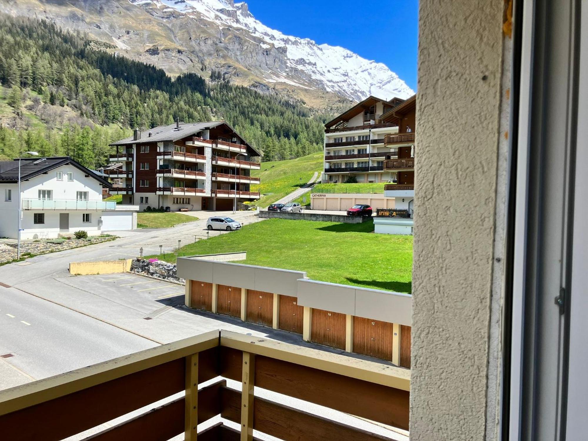 Spacious 3 - Family-friendly - - Great Views Apartment *